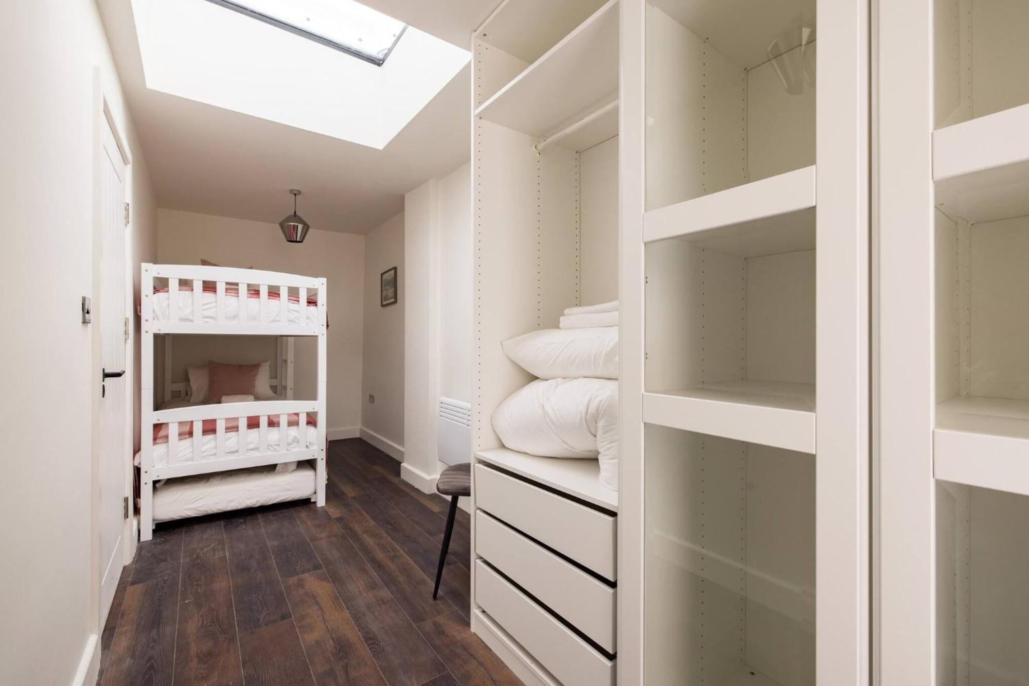 Wild Roses Serviced - Chelsea Appartement Londen